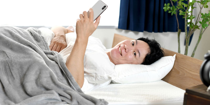 年収が上がらない人の共通点？スマホの利用時間と収入格差の意外な関係