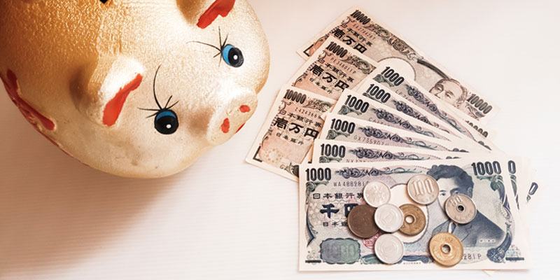 2025年最新版｜世代別お小遣いの平均金額はいくら？主要な使い道も発表！