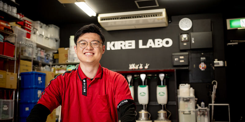 弱冠23歳!若手オーナーに「起業のきっかけ」や「仕事のコツ」を聞いてみました!|おそうじ革命川崎南町店にインタビュー